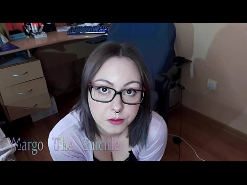 ❤️ Духтари Санобар бо айнак Дилдо амиқ дар камера ☑ Секс дар мо ☑